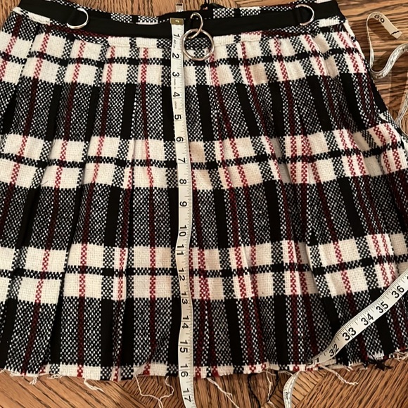 Plaid skirt - Picture 7 of 7